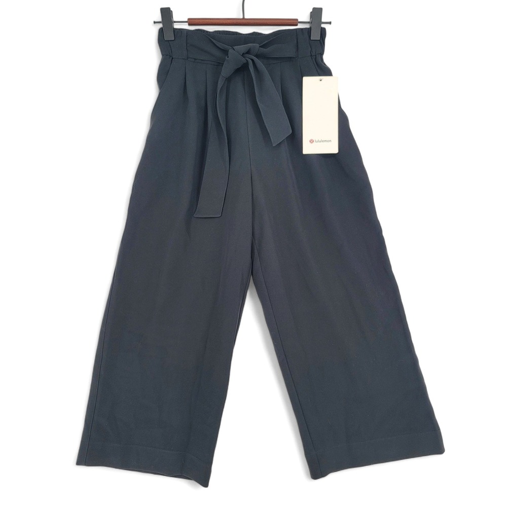 Lululemon Noir Crop Pant 2 NWT Wide Leg High Rise Travel Office‎ Quiet Luxury